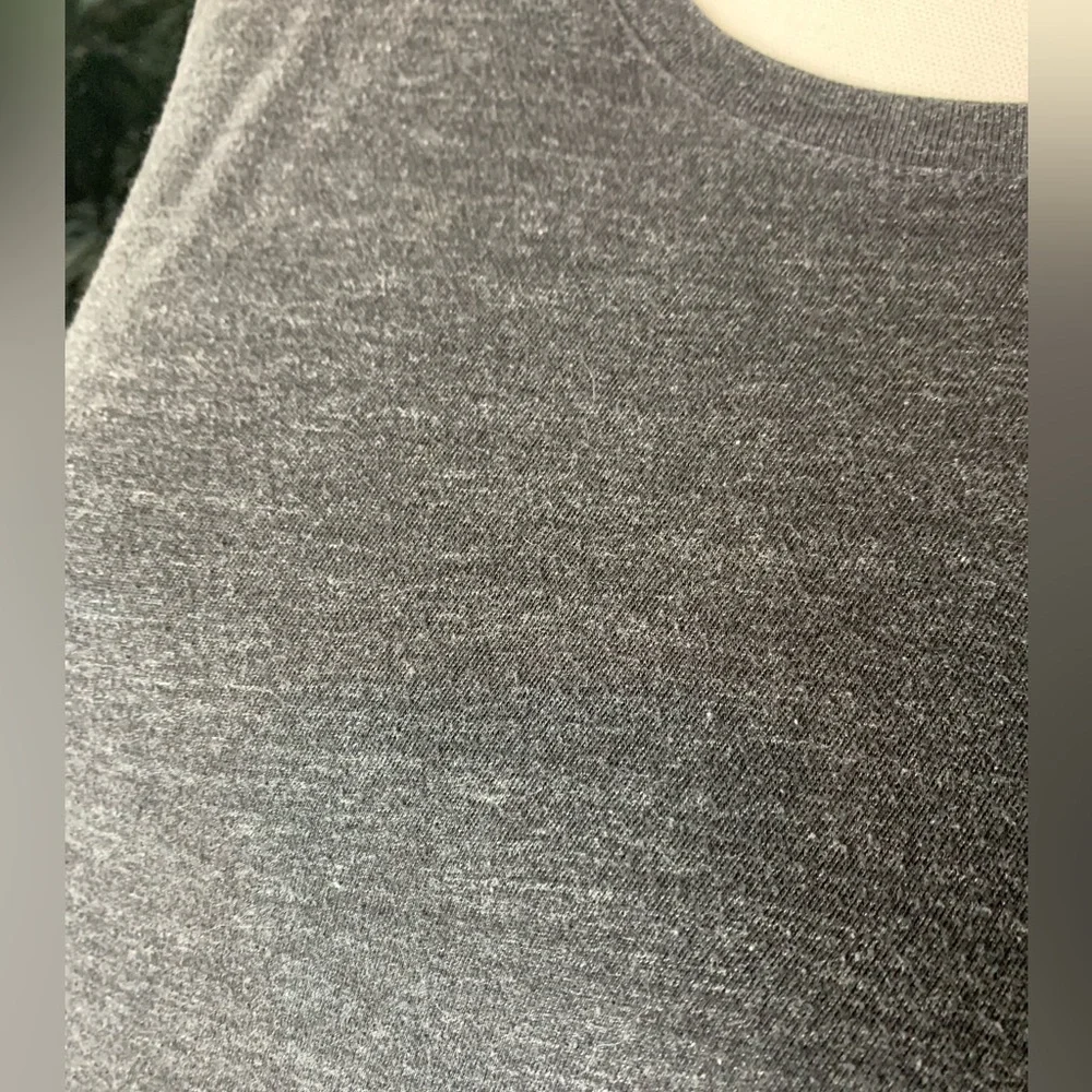 Banana Republic Moisture Wicking Long Sleeve Gray Shirt Mens Small